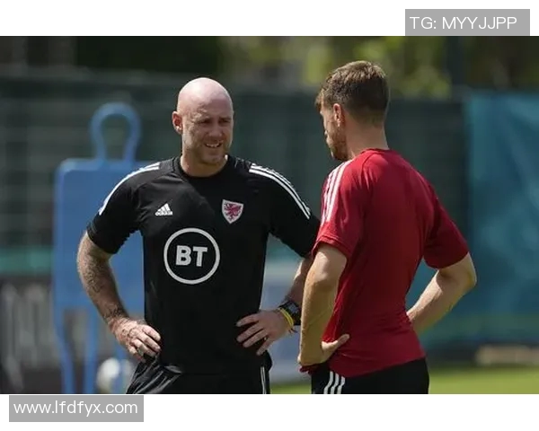 威尔士与丹麦对决结果揭晓赛场精彩瞬间回顾